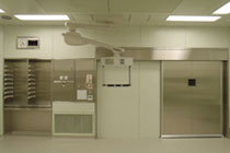 東予全域をエリアとする愛媛県立新居浜病院東予救命救急センターの機能強化として、当社は手術室、医療ガス、給排水を施工させて頂きました。