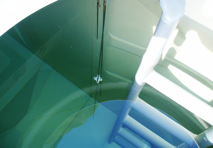 愛媛県今治市営住宅の貯水槽清掃点検をさせて頂きました。